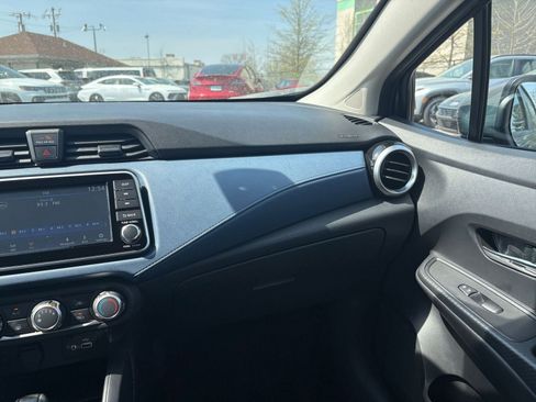 Used 2025 Nissan Versa SV image 33