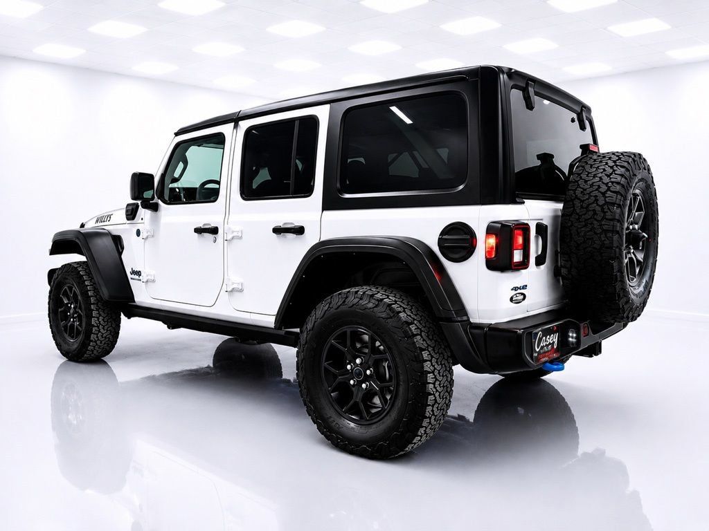 Used 2024 Jeep Wrangler Unlimited AWD/4WD image 4