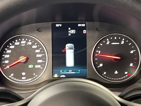 Used 2024 Mercedes-Benz Sprinter 2500 image 22