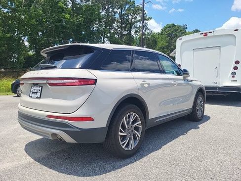 Used 2024 Lincoln Corsair FWD w/ Equipment Group 101A image 2