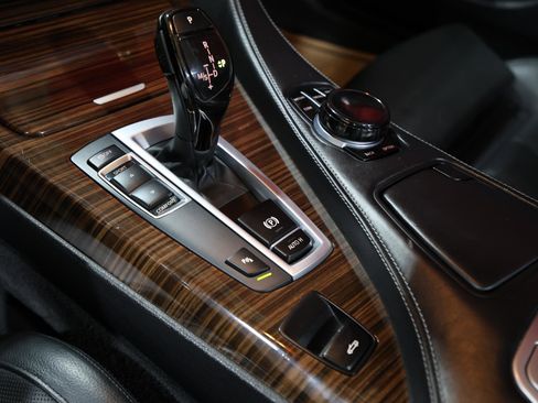 Used 2018 BMW 640i Convertible RWD image 26