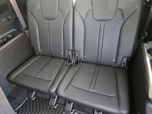 New 2026 Kia Sorento S image 21