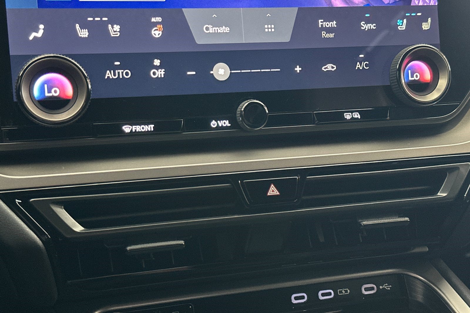 Certified 2026 Lexus TX 550h AWD Plug-In Hybrid w/ Technology Package image 28
