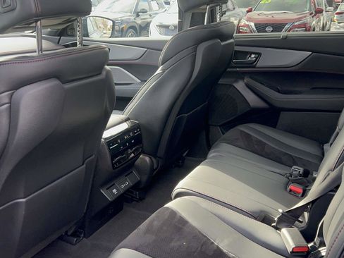 Used 2023 Acura MDX A-Spec image 29
