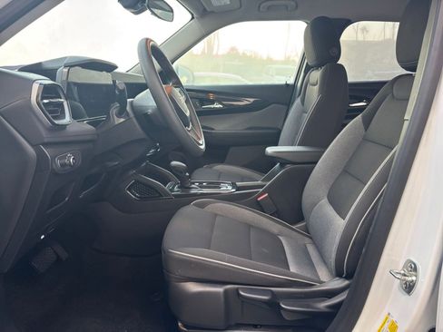 Used 2025 Chevrolet TrailBlazer LT image 27