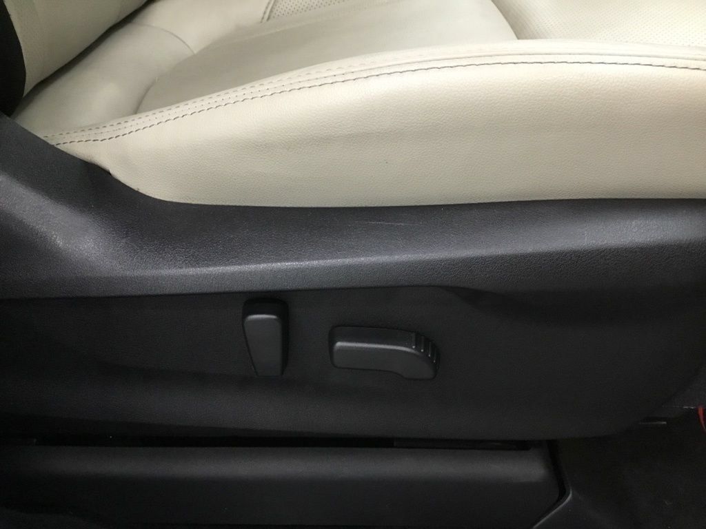 Used 2023 Subaru Ascent Limited AWD/4WD image 47