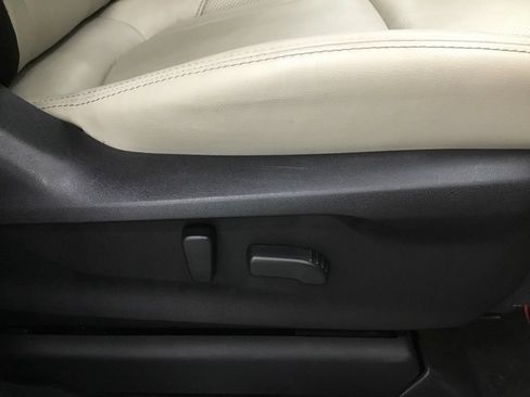 Used 2023 Subaru Ascent Limited AWD/4WD image 47
