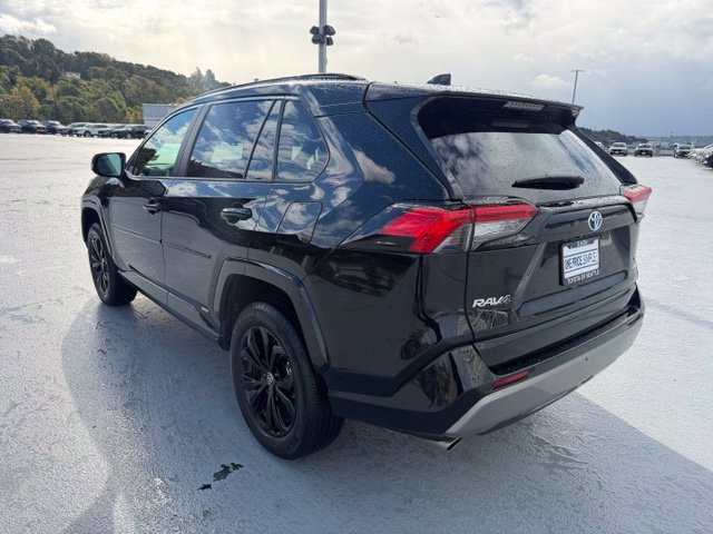 Certified 2024 Toyota RAV4 SE w/ Convenience Package AWD/4WD image 9