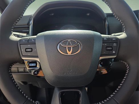 New 2026 Toyota Camry SE image 25