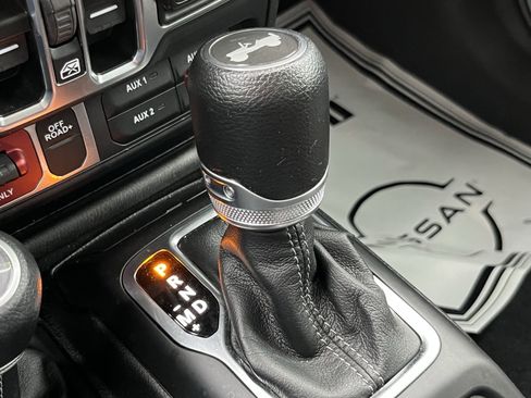 Used 2024 Jeep Wrangler Unlimited image 24