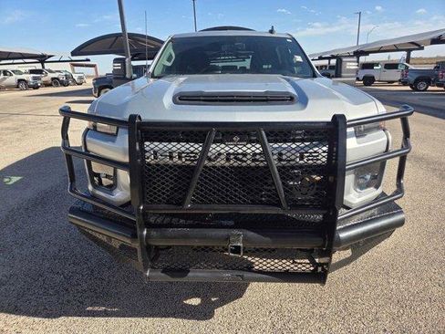 Used 2023 Chevrolet Silverado 2500 Custom w/ Custom Value Package image 2