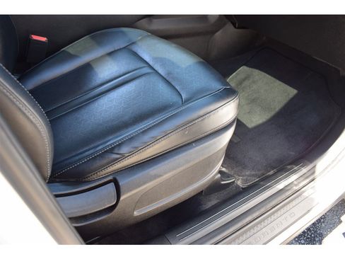Used 2021 Kia Sorento EX w/ Panoramic Sunroof Package FWD image 16