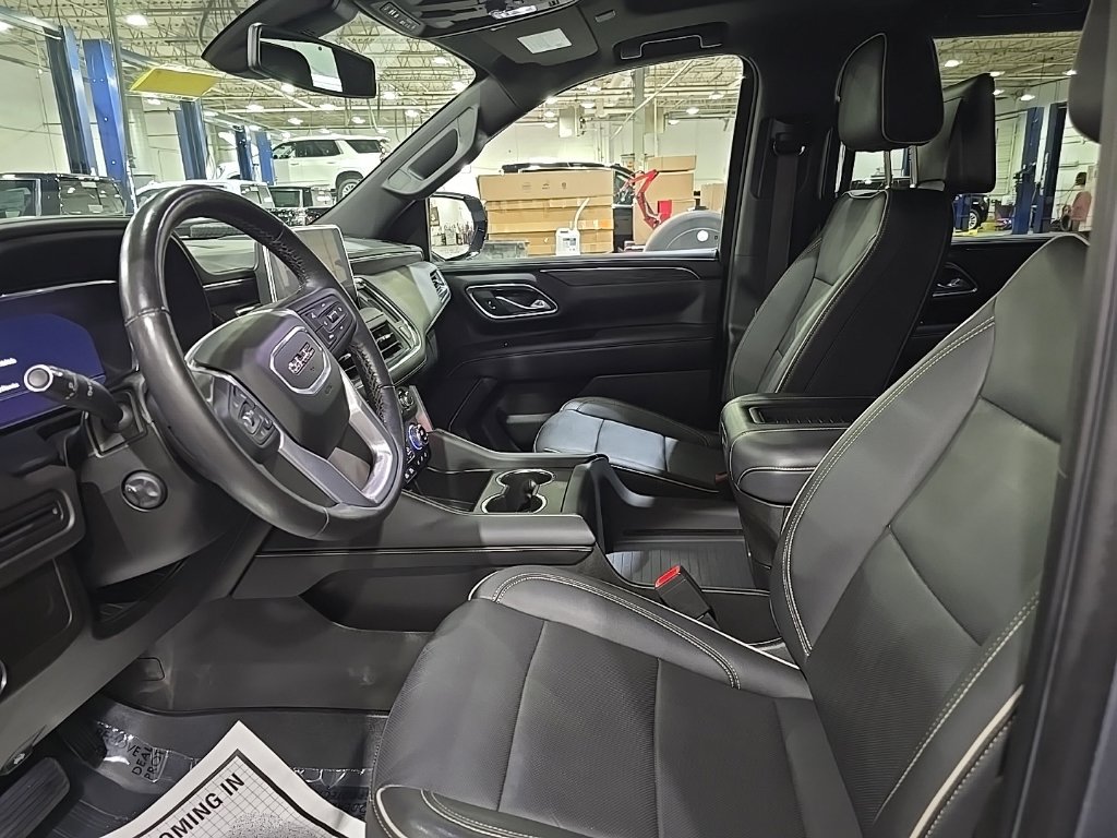 Used 2022 GMC Yukon XL SLT w/ SLT Premium Package AWD/4WD image 20