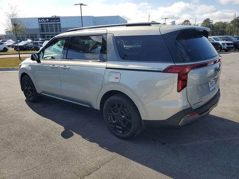 New 2026 Kia Carnival SX image 3