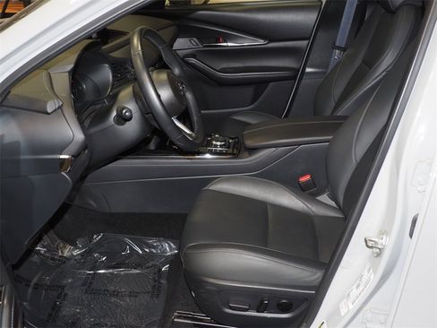 Certified 2025 MAZDA CX-30 AWD 2.5 S w/ Preferred Package image 6