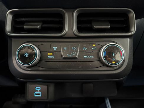 Used 2022 Ford Maverick XL FWD image 22