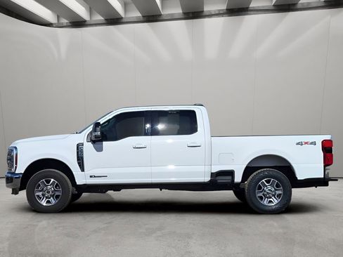 Used 2024 Ford F250 Lariat image 2