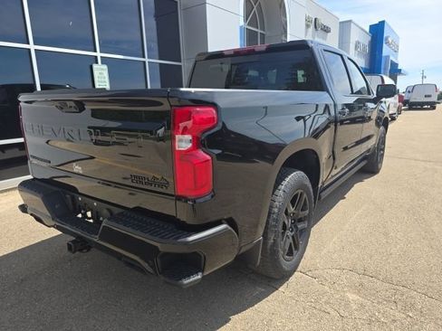 New 2026 Chevrolet Silverado 1500 High Country w/ Midnight Edition AWD/4WD image 8