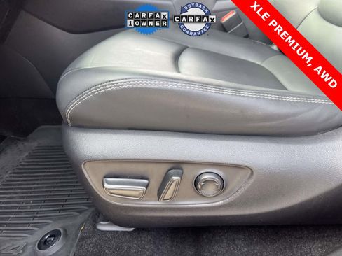 Used 2023 Toyota RAV4 XLE Premium image 22