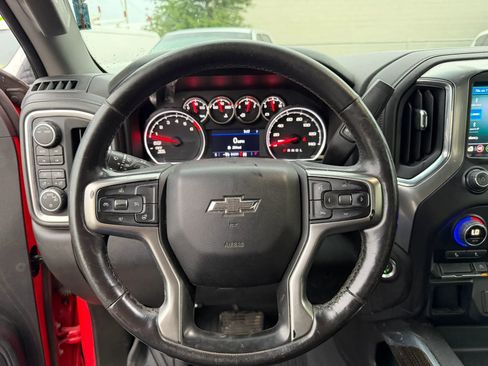 Used 2021 Chevrolet Silverado 1500 LT Trail Boss AWD/4WD image 8