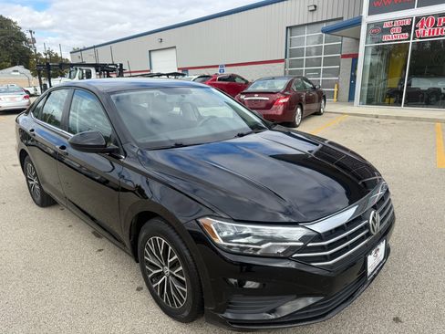 Used 2021 Volkswagen Jetta S image 3