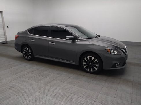 Used 2019 Nissan Sentra SR FWD image 11