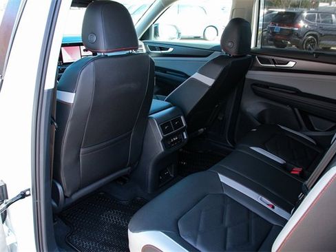 New 2026 Volkswagen Atlas Peak Edition image 29