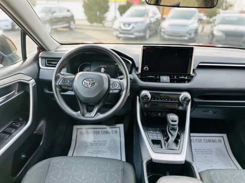 Used 2023 Toyota RAV4 XLE image 10