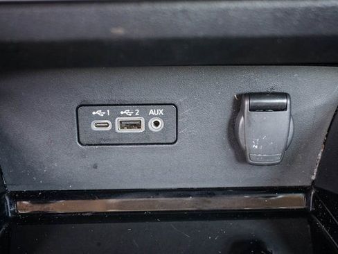 Used 2024 Nissan Altima 2.5 SV image 23