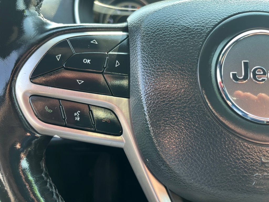 Used 2021 Jeep Cherokee High Altitude AWD/4WD image 21