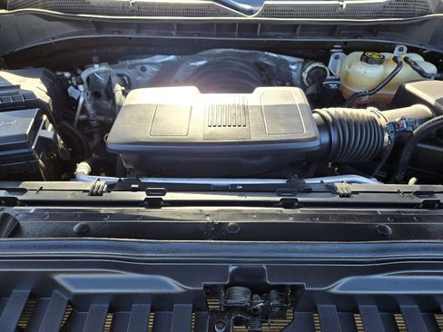 Used 2022 Chevrolet Silverado 1500 Custom Trail Boss w/ LPO, Dark Essentials Package image 30