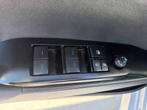 Used 2025 Toyota Camry LE image 10