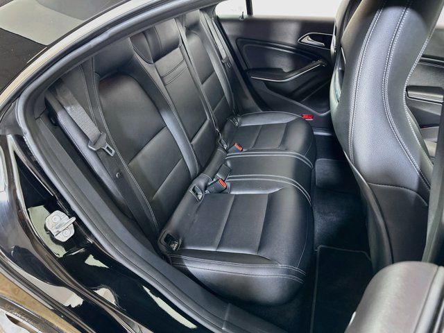 Used 2018 Mercedes-Benz CLA 250 4MATIC image 17