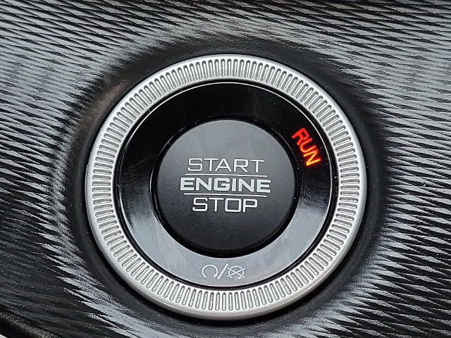 Used 2023 Jeep Grand Cherokee Altitude AWD/4WD image 17
