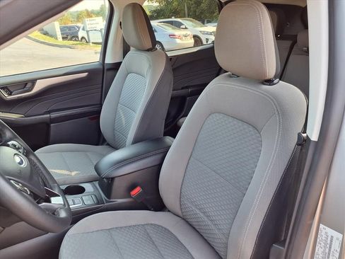 Used 2022 Ford Escape SE w/ Convenience Package image 12