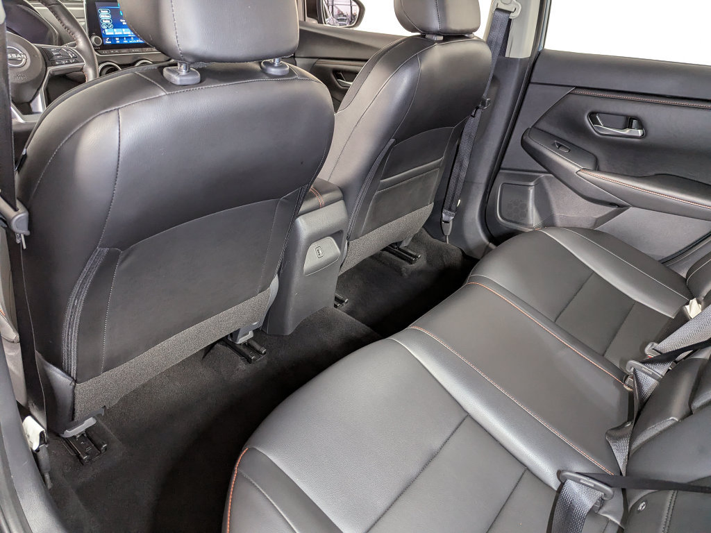 Used 2024 Nissan Sentra SR w/ SR Premium Package FWD image 43