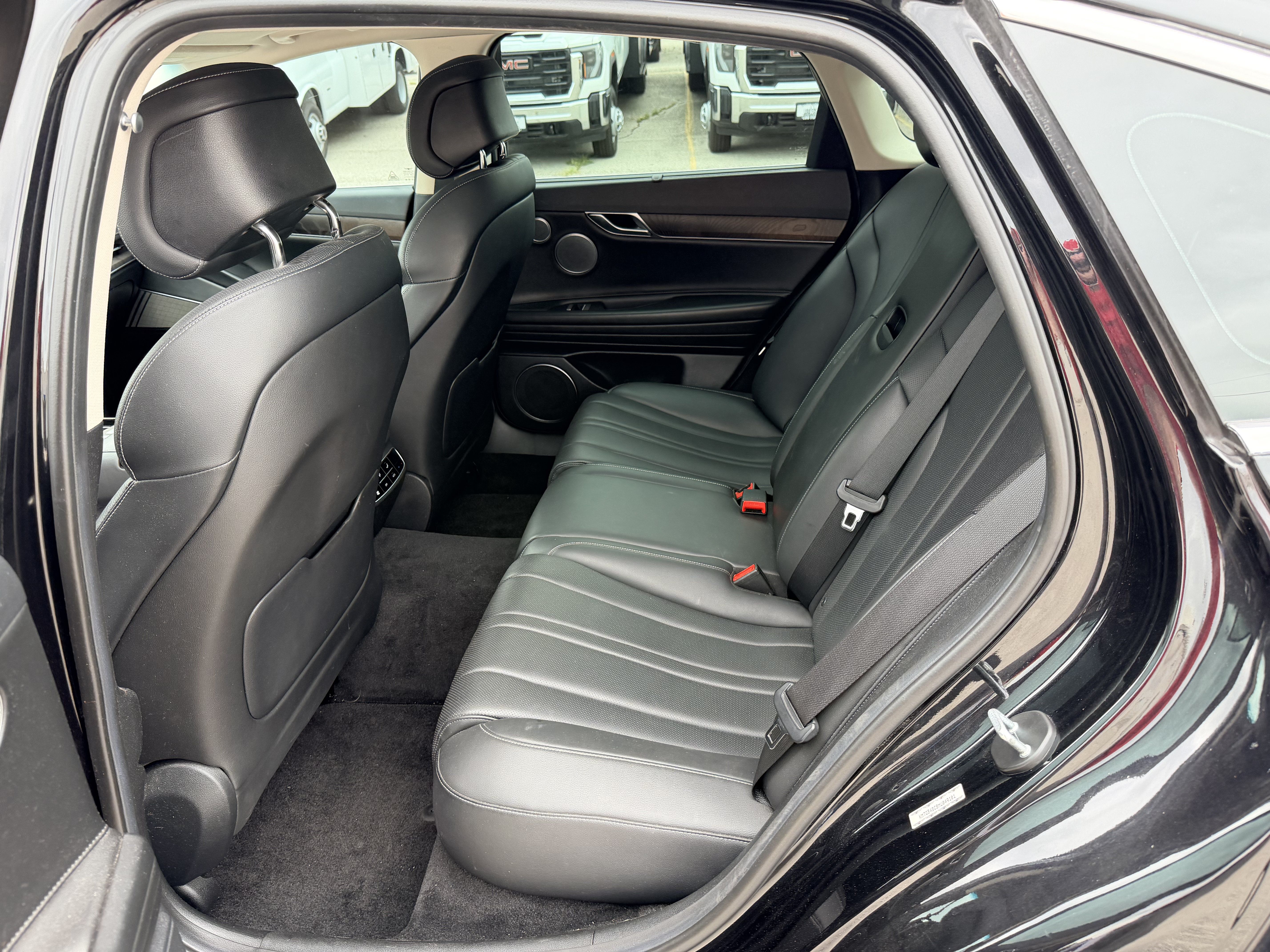 Used 2021 Genesis G80 2.5T w/ Advanced Package AWD/4WD image 9