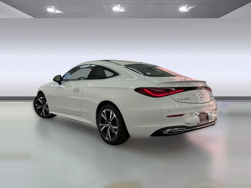 New 2026 Mercedes-Benz CLE 300 4MATIC Coupe image 3