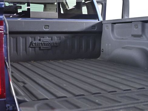 Used 2018 Chevrolet Silverado 1500 LTZ Z71 w/ Centennial Edition AWD/4WD image 39