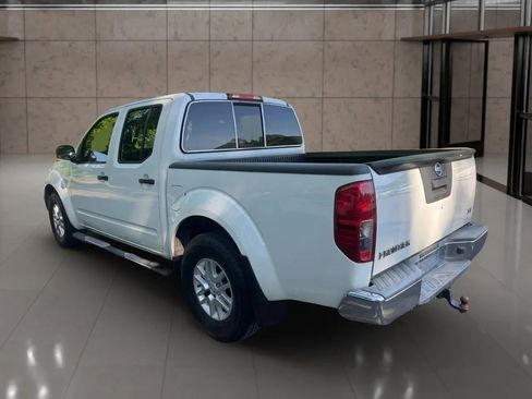 Used 2016 Nissan Frontier SV RWD image 4