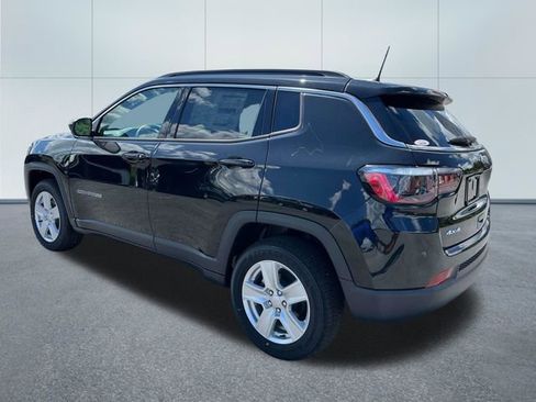 Used 2022 Jeep Compass Latitude w/ Convenience Group AWD/4WD image 6