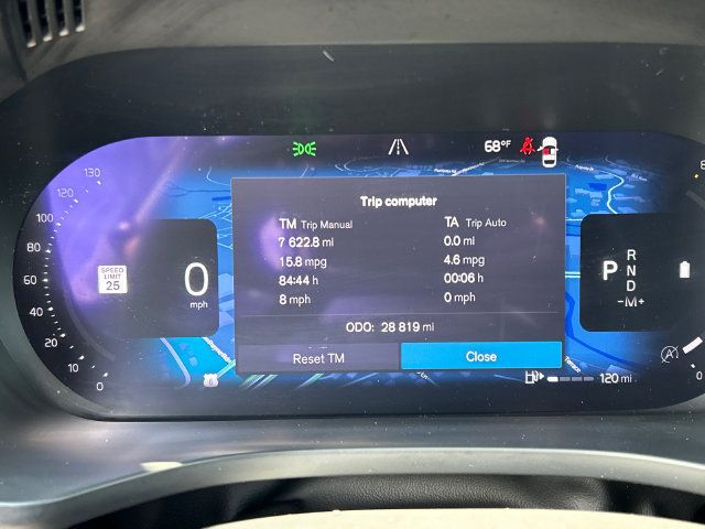 Certified 2023 Volvo XC60 B5 Plus w/ Climate Package AWD/4WD image 15
