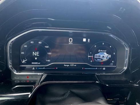 Used 2022 GMC Sierra 1500 SLT w/ SLT Premium Plus Package image 2