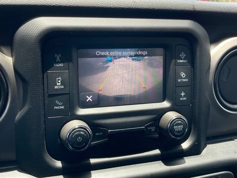 Used 2021 Jeep Wrangler Unlimited Sport AWD/4WD image 21