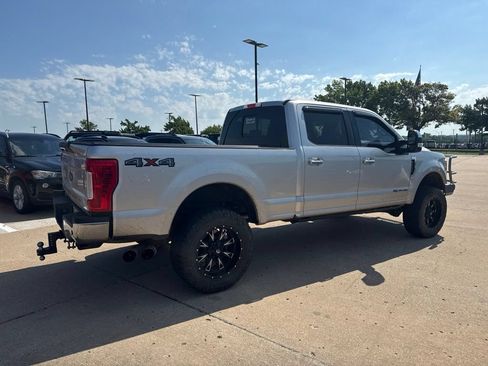 Used 2017 Ford F350 Lariat w/ Chrome Package AWD/4WD image 4