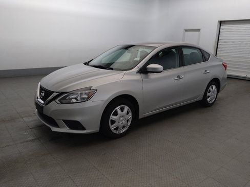 Used 2016 Nissan Sentra S FWD image 2