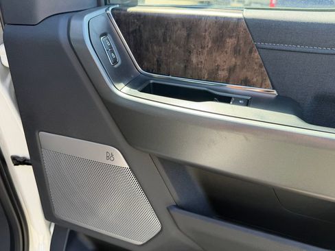 New 2026 Ford F250 Lariat RWD image 9
