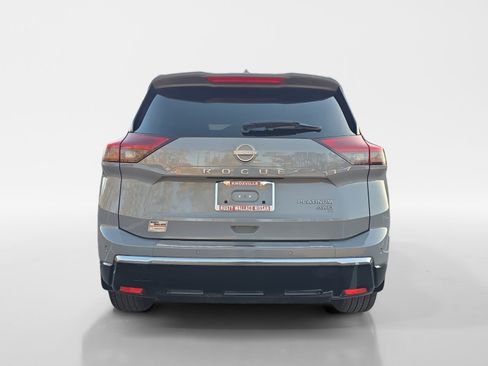 Used 2024 Nissan Rogue Platinum image 4