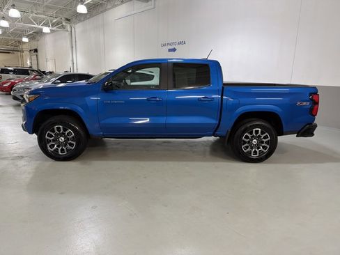 Used 2023 Chevrolet Colorado Z71 w/ Z71 Convenience Package 2 image 5