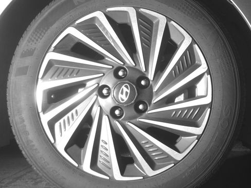 Used 2025 Hyundai Sonata SEL image 13